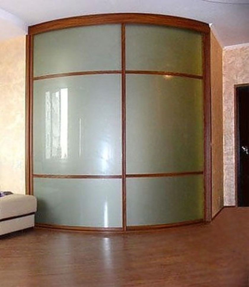 Встроенный шкаф купе радиусный в классическом стиле Витебск